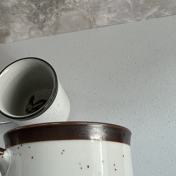 Ceramic Mug Set Of 2 With Hidden 3D Snail & Bunny 3.5" - Picture 10 of 12